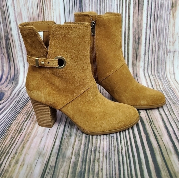 KOOLABURRA by Ugg Suede Samiah Buckle Boots Chestnut Brown New Size 8 - Picture 3 of 10